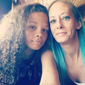 Meet your Posher, Cassandra